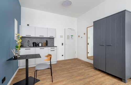 Innenstadt - Sankt Ulrich-Dom Hotel | Limehome Augsburg Annastraße