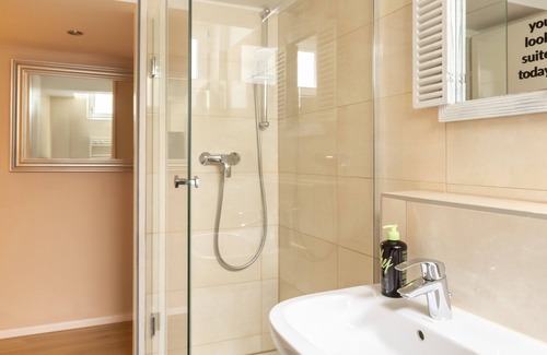 Pankow Condominio | Limehome Berlin Florastraße