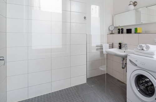 Tempelhof Apartamento | limehome Berlin Neue Straße