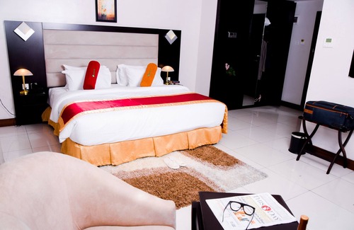 Port Harcourt Hotel | LIMEWOOD HOTEL