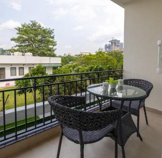 Gurugram Hotel | Limewood Signature - Golf Course Extension Road