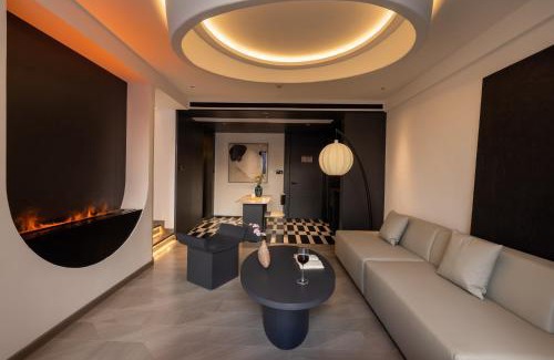 Linxiang District Hotel | LimitedEdition