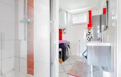 Limoges Apartamento | LIMOGES, bus direct CHU, mairie, facS, à10mn petit leclerc ET A20 et RN141 !