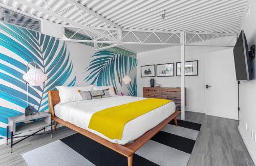 Warm Sands Hotel | Limon Palm Springs A Luxury Boutique Hotel