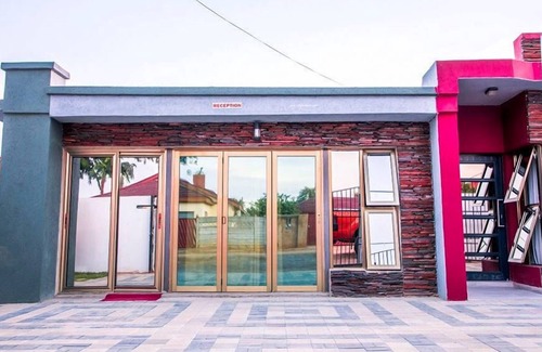 Gaborone Casa | Lin.T Guest House