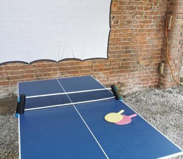 Lincoln Apartamento | Lincoln Big Dome, Hot tub, 4 beds, Projector - Groups OK