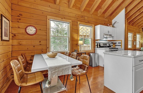 Warren Cabina | Lincoln Cabin 3 Bedroom Cabin