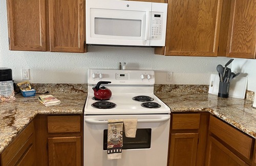 Lincoln City Apartamento | Lincoln City Beachfront Charm at the Sandpiper 208