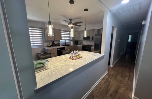 Springdale Casa | LINCOLN-Cozy 3b/1.5b Home in Cincinnati
