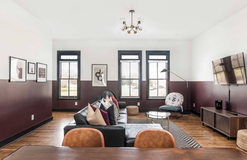 Buena Vista Cabaña | Linda by Avantstay Lovely 4BR Condo in Heart of Nashville