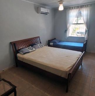 Pontal do Sul Casa | LINDA CASA COM PISCINA EM PONTAL DO SUL