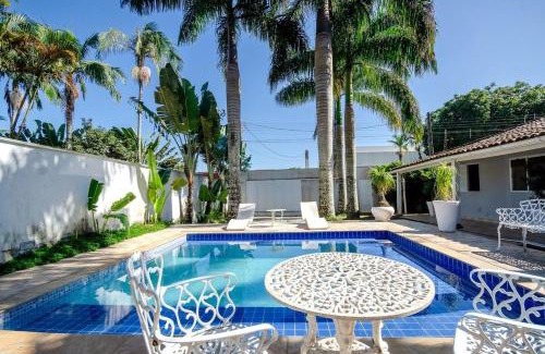 Balneario Praia do Pernambuco Casa | Linda Casa com piscina no Guarujá para 16 pessoas