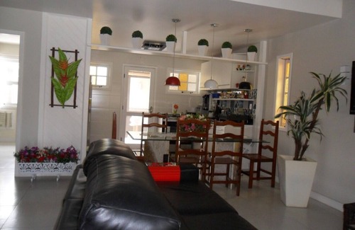 Porto Belo Casa | Linda Casa em Condomínio. Confortável e Funcional. Muito Arejada