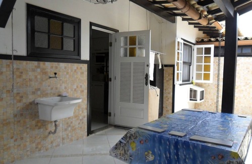 Porto Belo Casa | Linda Casa em Condomínio. Confortável e Funcional. Muito Arejada