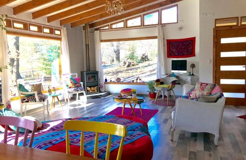 Pinto Apartamento | Linda Casa Rústica y Moderna, Termas de Chillán.
