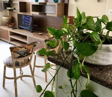 Caioba Apartamento | Linda Cobertura Caiobá, amplo terraço com churrasqueira, e linda vista na Av Atlântica, Edificio Frente Mar