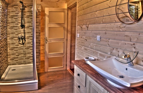 Velika Plana Chalet De Esquí | Linden Tree Retreat & Ranch