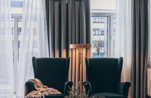 Panevezys Apartamento | Lindens apartments with AC and view to central square
