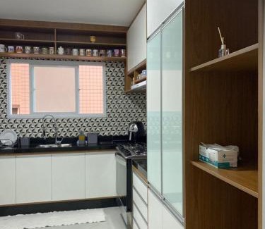 Tupi Apartamento | Lindo Apartamento Padrão 140 m2 3 quartos e 2 suítes Vila Tupi Praia Grande