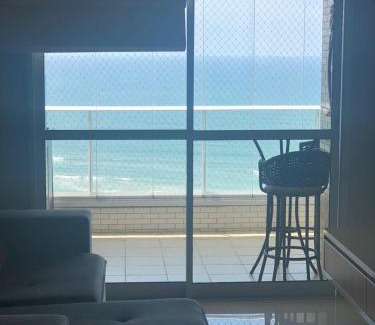 Mirim Apartamento | Lindo Apto Pé na areia Frente para Mar