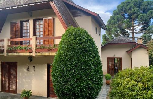 Recanto Araucaria Casa | Lindo Chalé com vista para Campos do Jordão