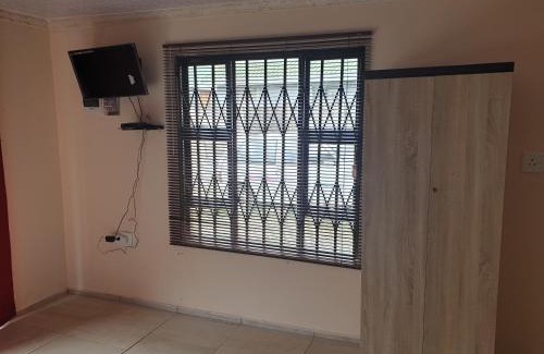 Estcourt Casa | Lindo Guest house