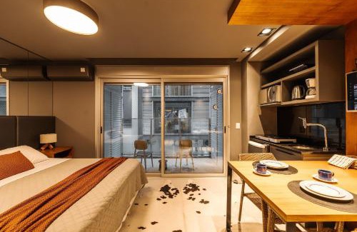 Centro Apartamento | Lindo Studio, Central, Com Garagem e Academia!