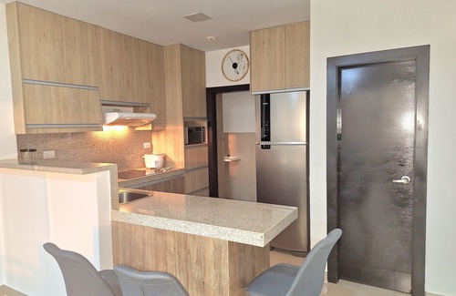 Guayaquil Apartamento | Lindo y moderno apartment in lovely Samborondon with WiFi, AC