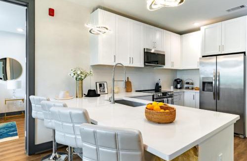 Rolling Mill Hill Casa | Lindsley by AvantStay Balcony Modern Design A Downtown Location