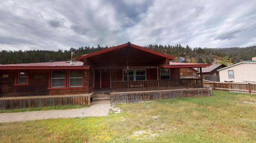 Red River Casa | Line Shack On Tenderfoot Trail With High Speed Wifi