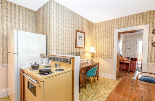 Galena Casa | Linen&Stone Inn Unit 7, Charming, Historic, 1.5 Blocks to Main St.