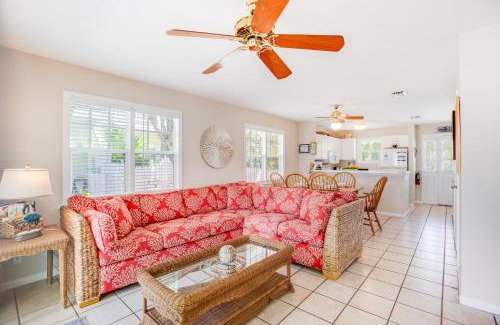 Bahama Village Casa | Linger Longer by AvantStay Key West Walkable Gated Community Shared Pool Week Long Stays Only