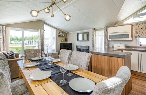 Flookburgh Cabaña | LINKS LODGE, pet friendly, country holiday cottage in Flookburgh