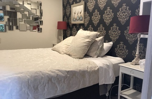 Linley Point Cama Y Desayuno | Linley House