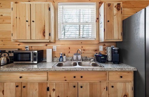 Newland Cabina | Linville Gorge 2 Bd 1 Bth Mountain Getaway!