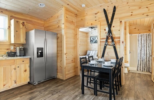 Newland Cabina | Linville Gorge 2 Bd 1 Bth Mountain Getaway!