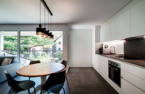 Riazzino Apartamento | LiOm Apartment