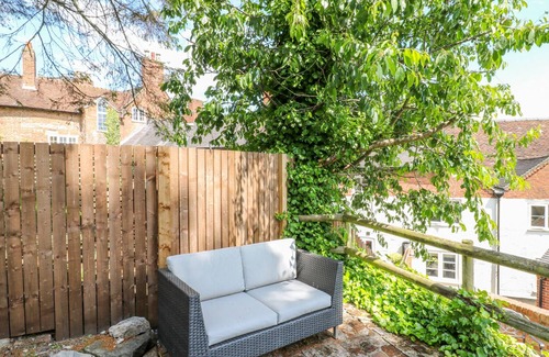 Ashbourne Cabaña | Lion House