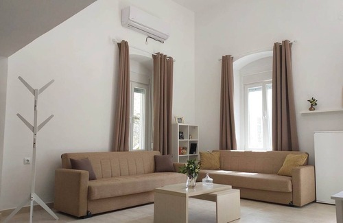 Pothia Casa | Lion's House is set in Kalymnos Pothia