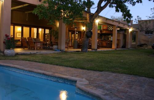 Thorny Bush Game Reserve Cabina | Lion Tree Top Lodge