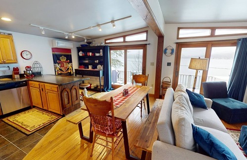 Cooperstown - Otsego Lake Casa | Lion View ~ Otsego Lake ~ Sleeps up to 10