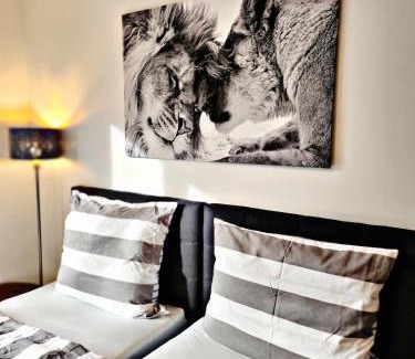 Heidenheim an der Brenz Apartamento | Lions Place Premium Apartments BUSINESS optionaler Zugang zum SPA- Bereich