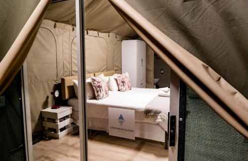 Hazyview Cabina | Lions Rock Rapids - Lodge