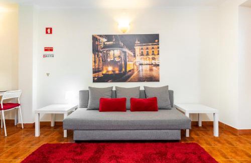 Santa Isabel Apartamento | Lisboa, Central Lisbon, Charming Patio House, , WIFI, Air Conditioning, Near Metro, by IG