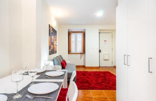 Santa Isabel Apartamento | Lisboa, Central Lisbon, Charming Patio House, , WIFI, Air Conditioning, Near Metro, by IG