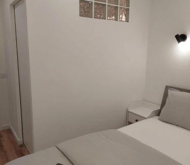 Cacilhas Casa | Lisbon South Bay Rooms