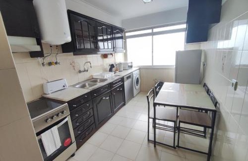 Alfragide Apartamento | Lisbon spacious T2 in Damaia, Lisbon