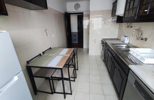 Alfragide Apartamento | Lisbon spacious T2 in Damaia, Lisbon