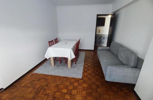 Alfragide Apartamento | Lisbon spacious T2 in Damaia, Lisbon