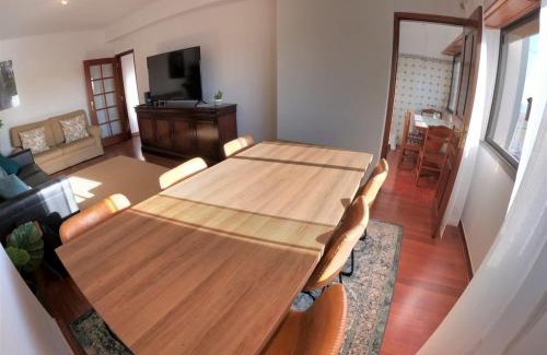 Linda-a-Velha Apartamento | Lisbon T2 apartment in condominium in Linda-a-Velha Oeiras Lisbon
